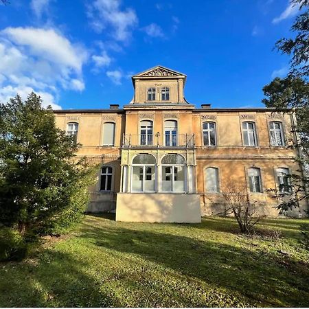 Ferienwohnung Villa Nieske - Jugendstil Denkmal, Free Wlan & Parken, Self Check-In, Smart-Tv Herzberg  Exterior foto