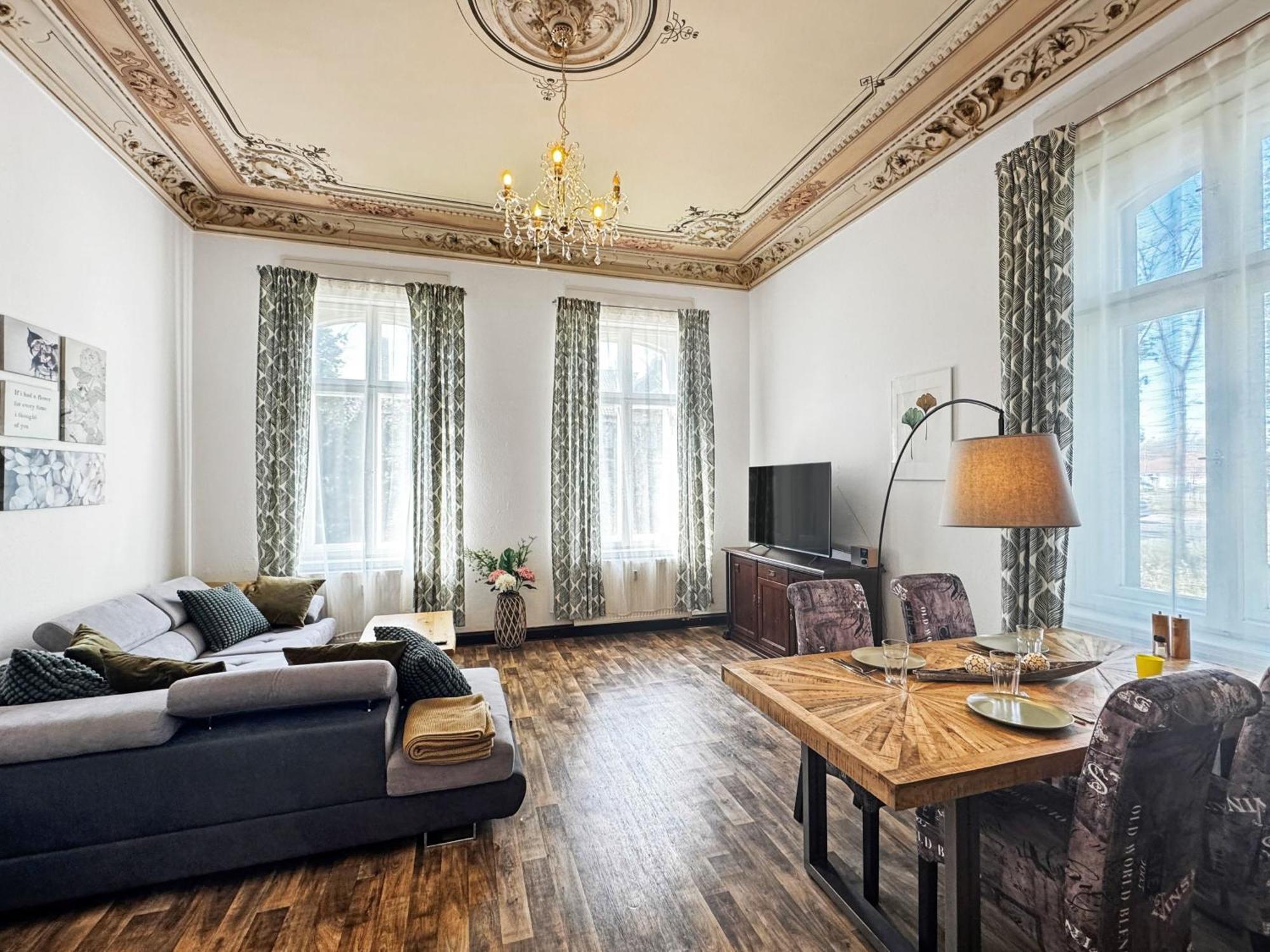 Ferienwohnung Villa Nieske - Jugendstil Denkmal, Free Wlan & Parken, Self Check-In, Smart-Tv Herzberg  Exterior foto